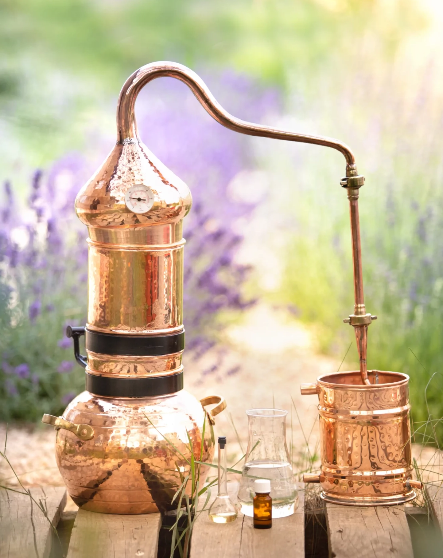 distilling apparatus to make natures medicine